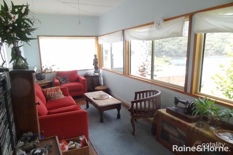 Property photo of 52 Phegans Bay Road Phegans Bay NSW 2256