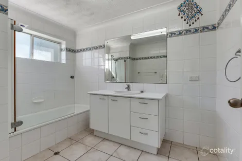 Property photo of 3/28 Bourne Street Clayfield QLD 4011