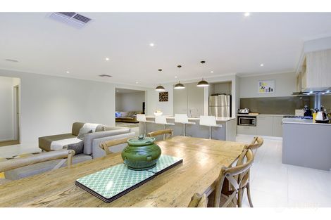 Property photo of 3 Ruby Cove Mornington VIC 3931