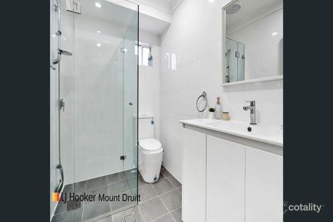 Property photo of 61 Barnard Crescent Oakhurst NSW 2761