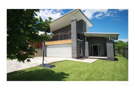 4 The Grange, Hillvue, NSW 2340