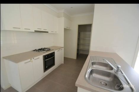 Property photo of 8 Fortitude Avenue Beveridge VIC 3753