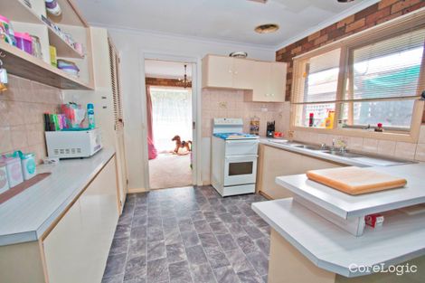 Property photo of 47 Bridgeford Crescent Melton South VIC 3338