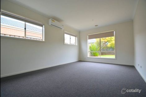 Property photo of 8 Fortitude Avenue Beveridge VIC 3753