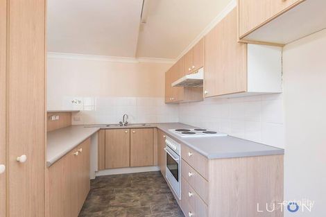 Property photo of 19 Cammeray Court Phillip ACT 2606