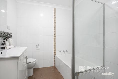 Property photo of 11 Malin Road Oak Flats NSW 2529