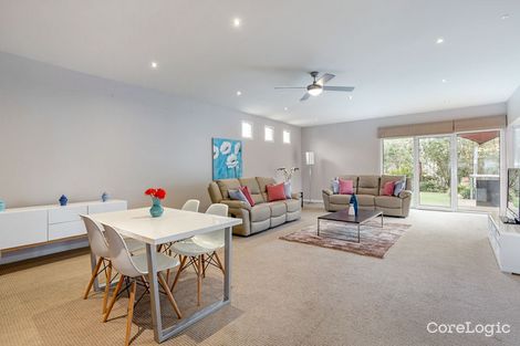 Property photo of 7 St Georges Avenue Caroline Springs VIC 3023