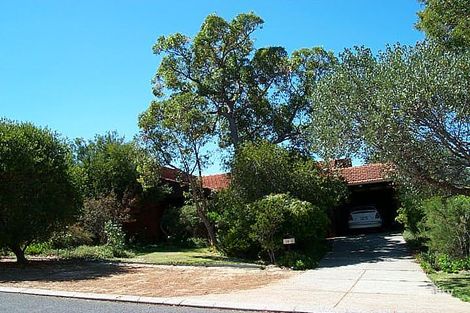 10 Pinxton Ct, Carine, WA 6020