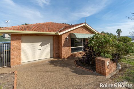 Property photo of 13 Ellwood Close Bourkelands NSW 2650