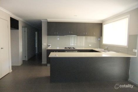 Property photo of 6 Banilla Close Point Cook VIC 3030