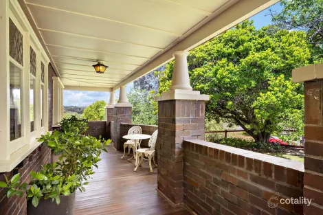 Property photo of 2 Olden Crescent Yass NSW 2582