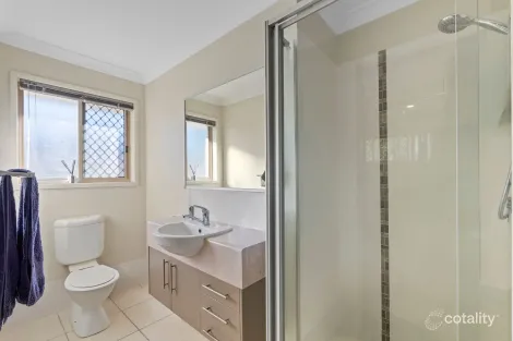 Property photo of 9 Shallow Bay Drive Springfield Lakes QLD 4300