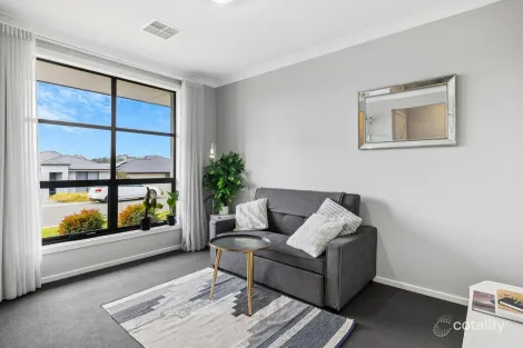 Property photo of 4 Rose Place Mount Barker SA 5251