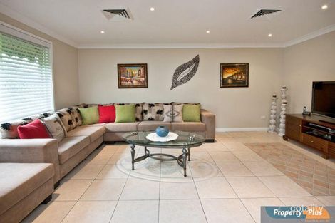 Property photo of 13 Hourglass Glen St Clair NSW 2759
