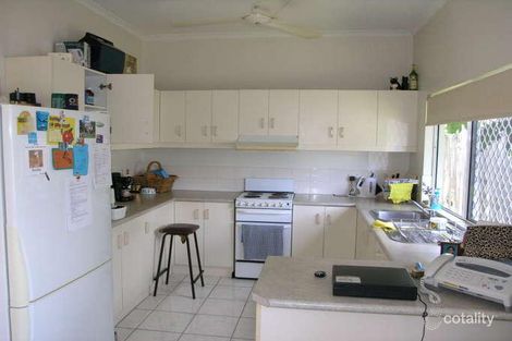 Property photo of 27 Saddle Mountain Road Smithfield QLD 4878