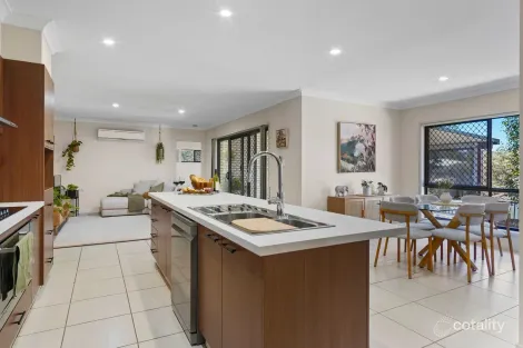 Property photo of 5 Kate Court Chuwar QLD 4306