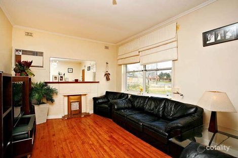 8 Newport Rd, Woodville West, SA 5011