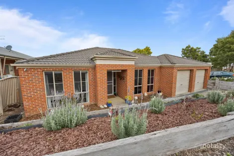 Property photo of 2 Rosewood Court Mount Helen VIC 3350