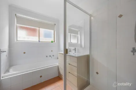 Property photo of 2 Rosewood Court Mount Helen VIC 3350