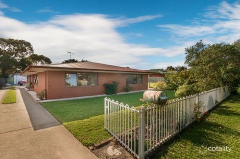 Property photo of 18 Swan Parade St Leonards VIC 3223
