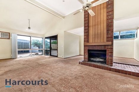 Property photo of 17 Kialoa Court Taylors Lakes VIC 3038