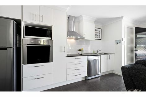 Property photo of 2 Essencia Avenue Dakabin QLD 4503