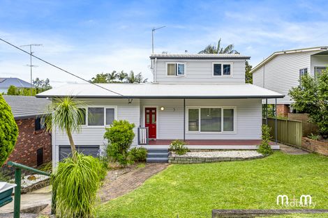 3 Mountain Ave, Woonona, NSW 2517