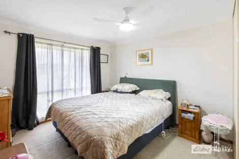 Property photo of 5 Sierra Crescent Orana WA 6330