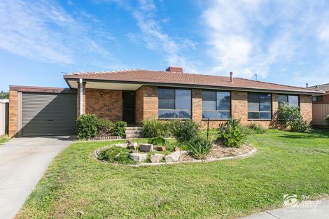 Property photo of 30 William Drive Kangaroo Flat VIC 3555