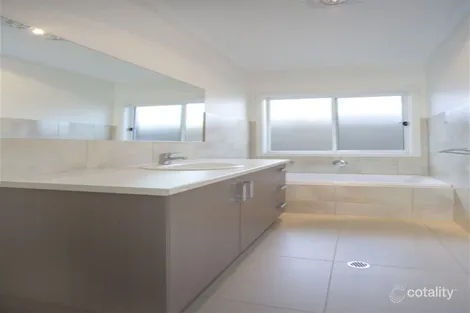 Property photo of 15 Selkirk Avenue Clearview SA 5085