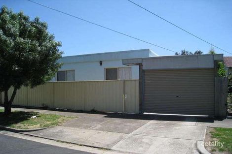 Property photo of 24 Pittosporum Grove Doveton VIC 3177