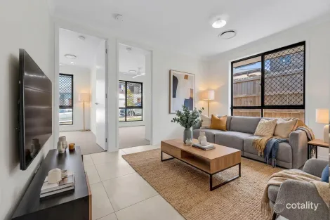 Property photo of 3 Bemina Crescent Spring Mountain QLD 4300