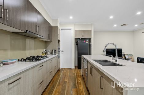 Property photo of 10 Bowling Avenue Point Cook VIC 3030