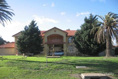 8 Lamark Ct, Greenvale, VIC 3059