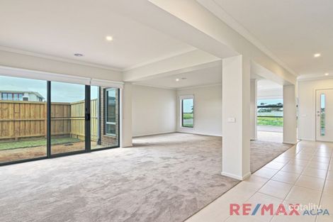 Property photo of 29 Semblance Drive Tarneit VIC 3029