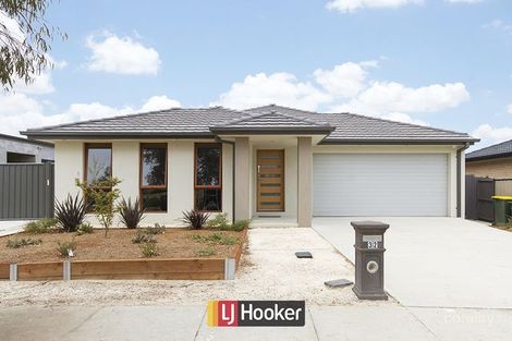 Property photo of 32 Macfarlane Burnet Avenue Macgregor ACT 2615