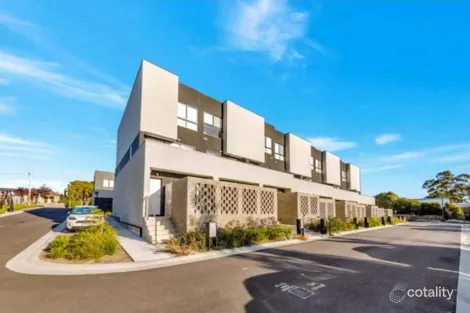 Property photo of 2 Saison Circuit Doveton VIC 3177