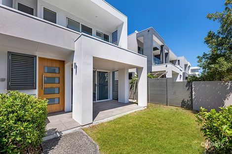 Property photo of 8 Evergreen View Robina QLD 4226