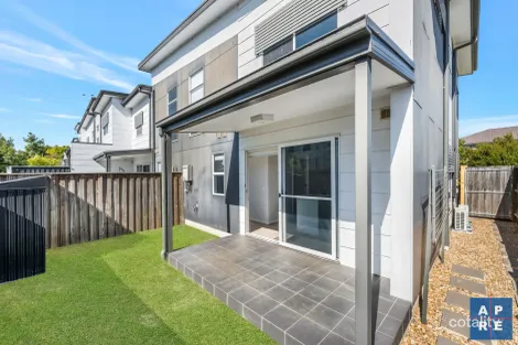 Property photo of 16/73 Sovereign Circuit Glenfield NSW 2167