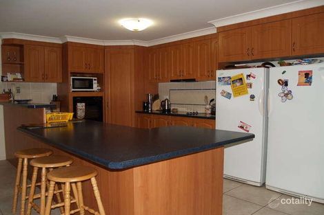 Property photo of 24 Alexandra Close Flinders View QLD 4305