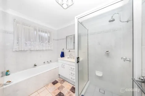Property photo of 15 Wattle Crescent Tumut NSW 2720