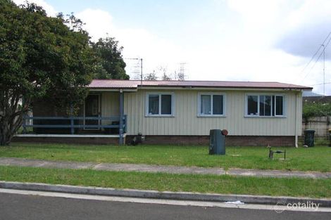 4 Echuca Cres, Koonawarra, NSW 2530