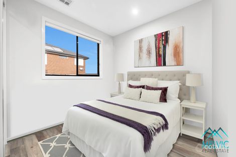 Property photo of 53 Rondo Drive Manor Lakes VIC 3024
