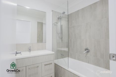 Property photo of 7 Ward Street Flinders View QLD 4305