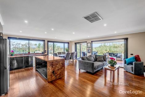 Property photo of 18 Tanbridge Way Warranwood VIC 3134