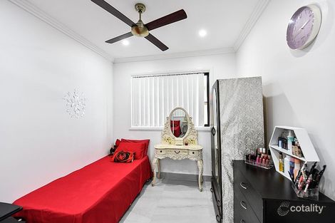 21a Coolatai Cres, Bossley Park, NSW 2176