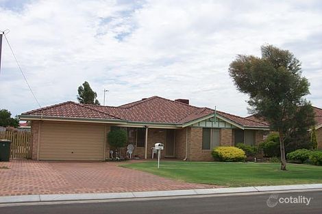 76 Wittenoom Rd, High Wycombe, WA 6057