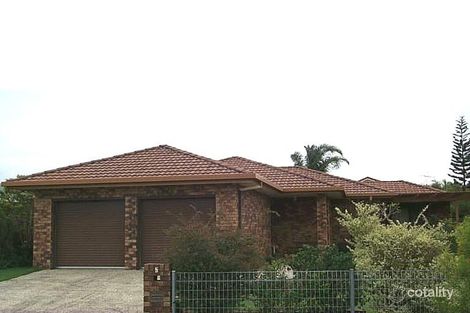 5 Daniel Pl, Banksia Beach, QLD 4507