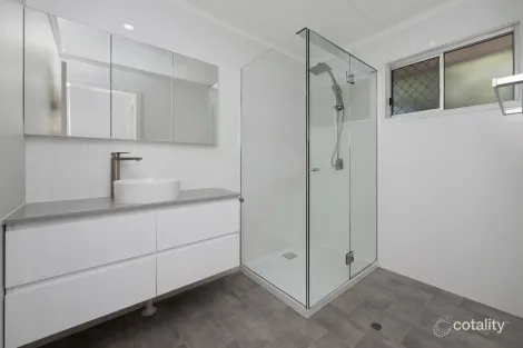 Property photo of 8 Dacosta Court Vincent QLD 4814