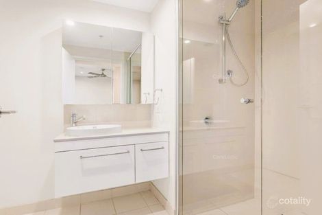 Property photo of 2022/16 Hamilton Place Bowen Hills QLD 4006